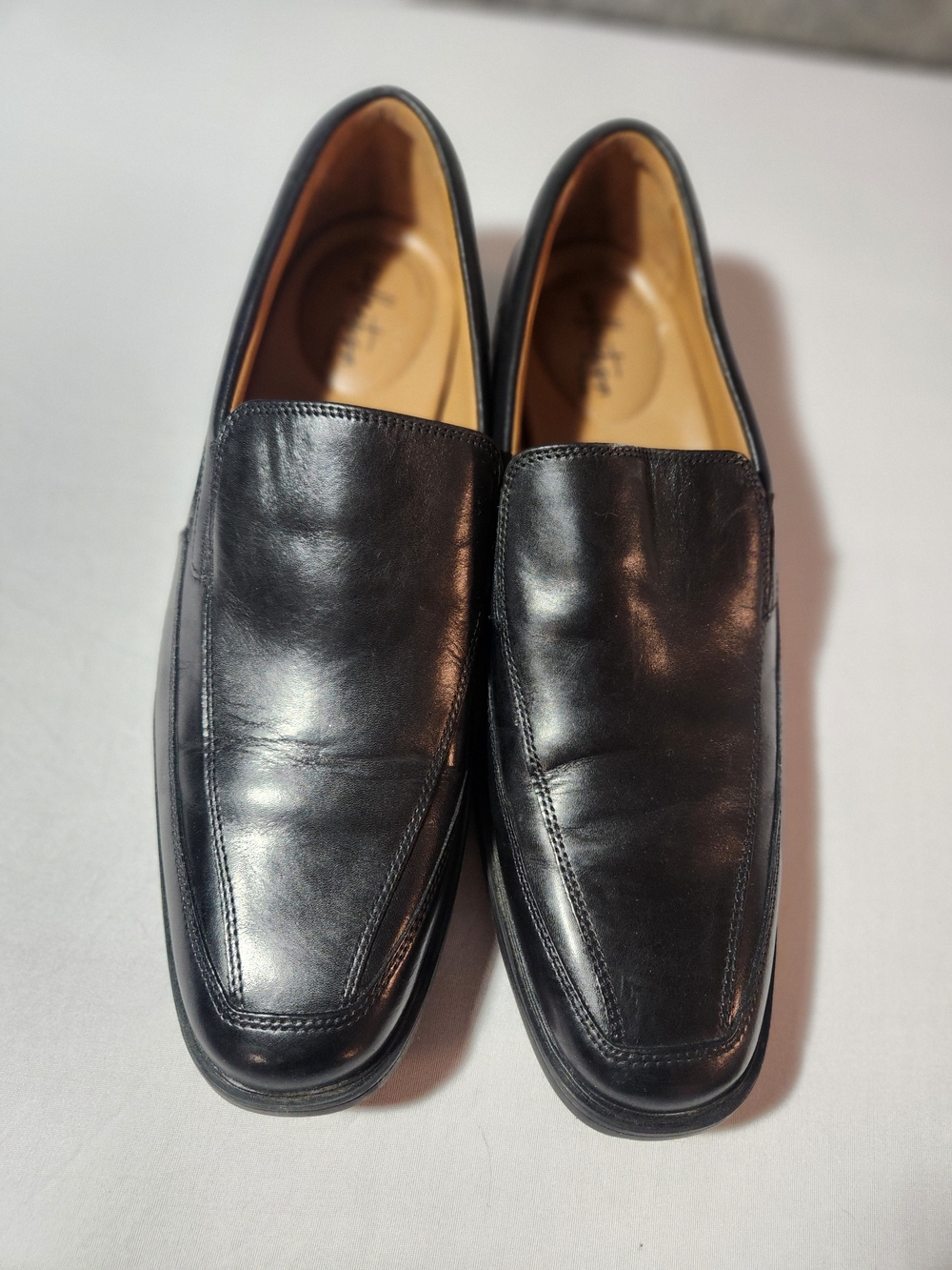 Clarks Black Leather Slip On Loafers Size 10.5
